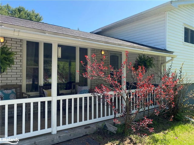 209 Ravensglen Drive