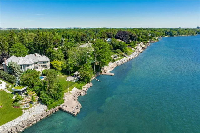 4038 Lakeshore Road