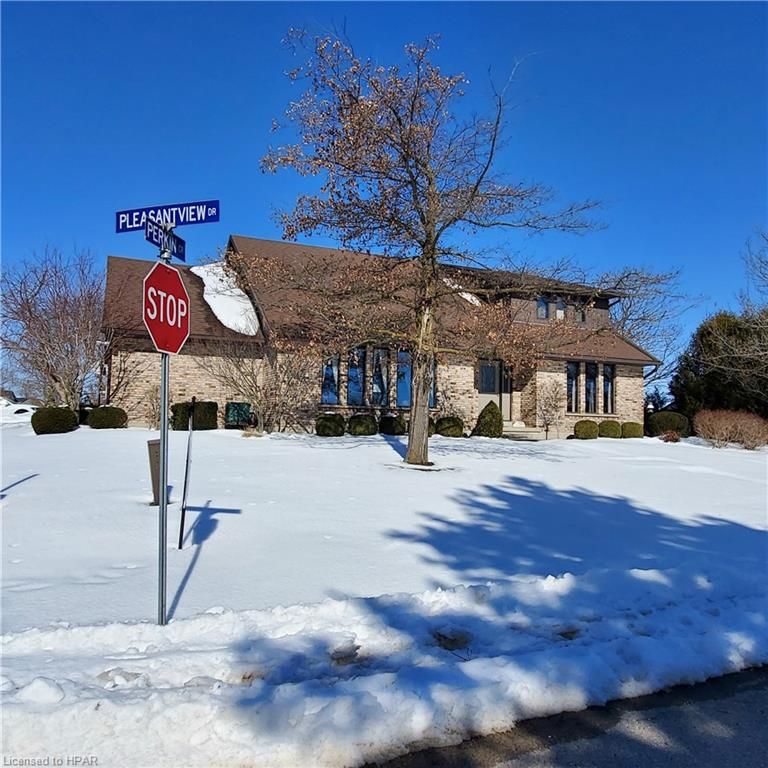 Single Family Residence sold at 575 Pleasant View Drive, Listowel, ON, N4W 3R8 - Listowel - MLS: 40391870