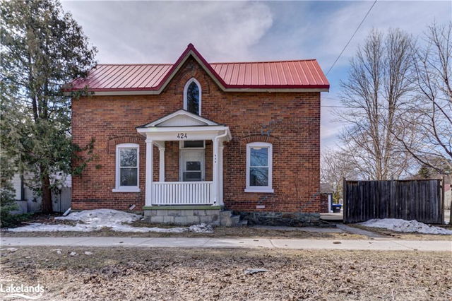 424 Hurontario Street
