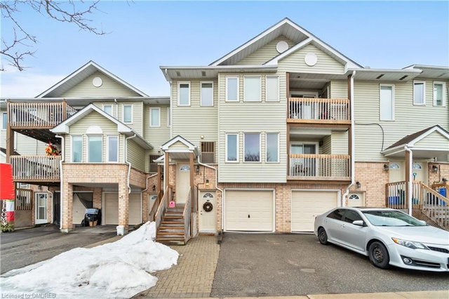 34 Stewart Maclaren Road