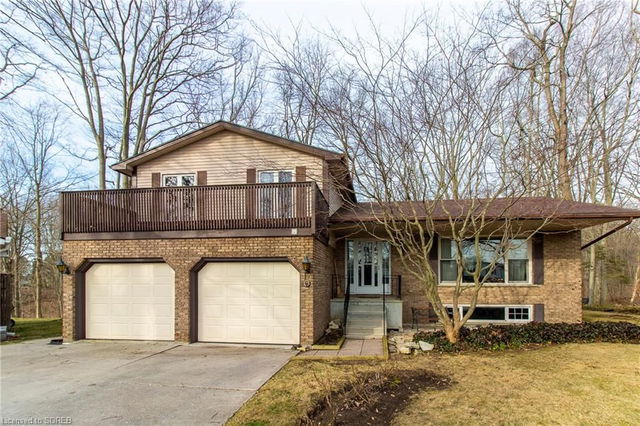 6 Roselawn Court