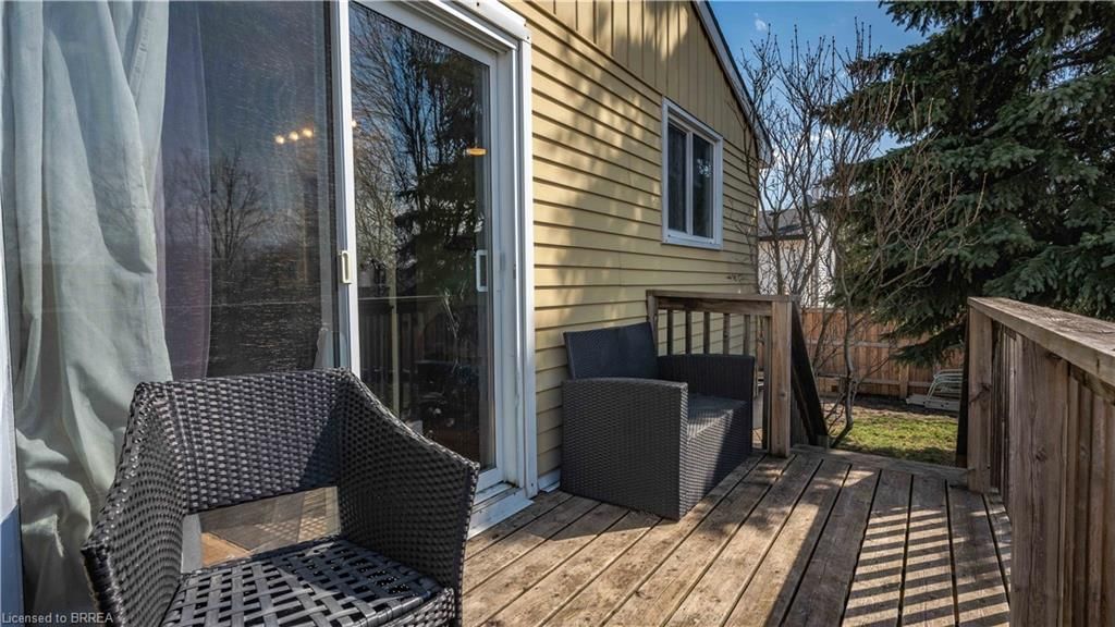 Single Family Residence sold at 61 Rand Street, Hamilton, ON, L8J 1A5 - Valley Park - MLS: 40396853