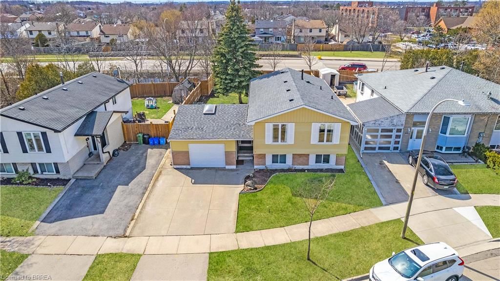 Single Family Residence sold at 61 Rand Street, Hamilton, ON, L8J 1A5 - Valley Park - MLS: 40396853