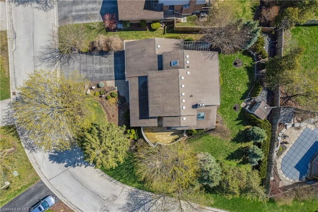 9 Jo Ann Crescent
