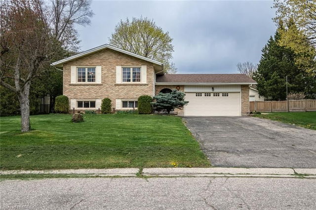 9 Gilston Parkway