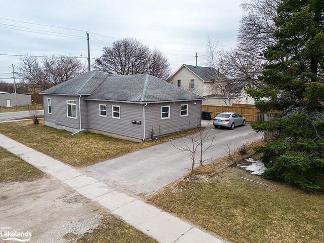 28 Moberly Street