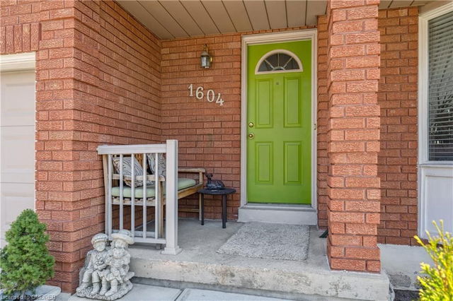 1604 Parish Lane