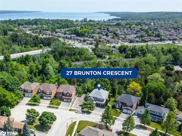 27 Brunton Crescent