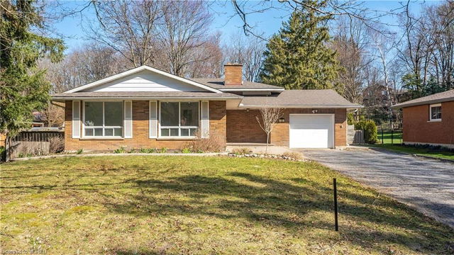 153 Mccall Crescent