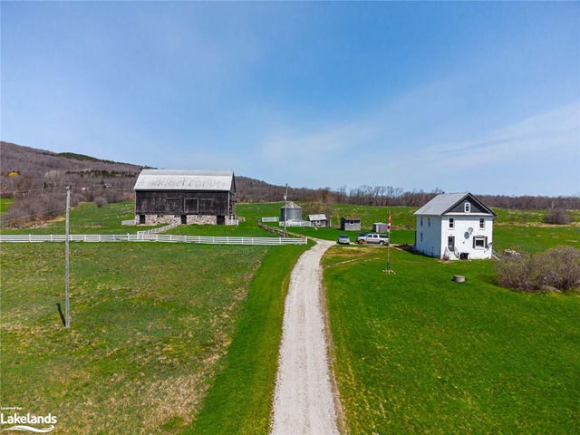 8614 33/34 Nottawasaga Sideroad