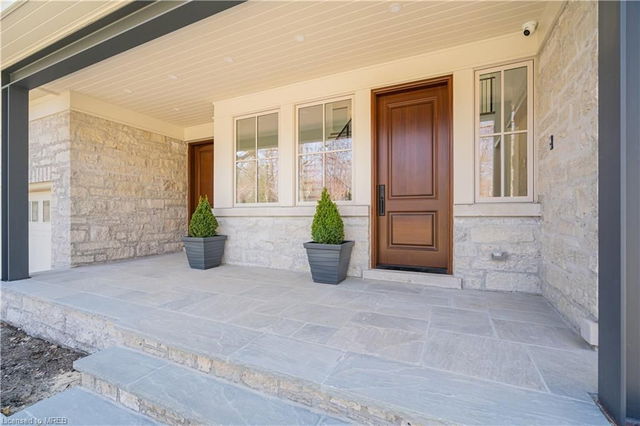 1322 Minaki Road