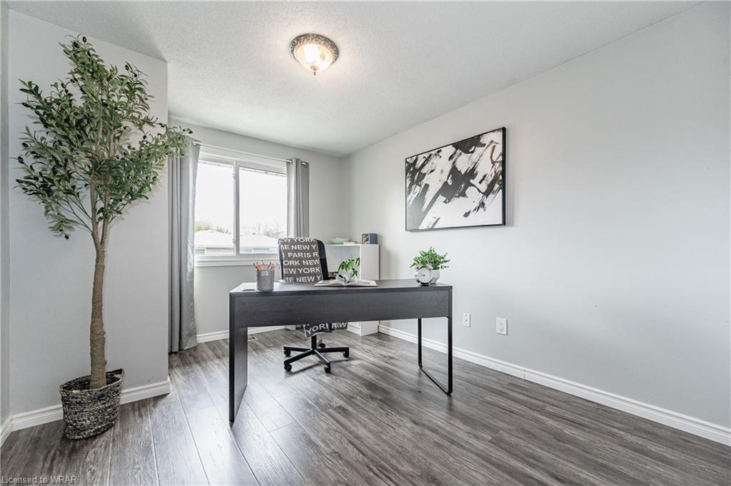 Single Family Residence sold at 80 Summerhill Crescent, Kitchener, ON, N2N 2T5 - Forest Heights - MLS: 40407383
