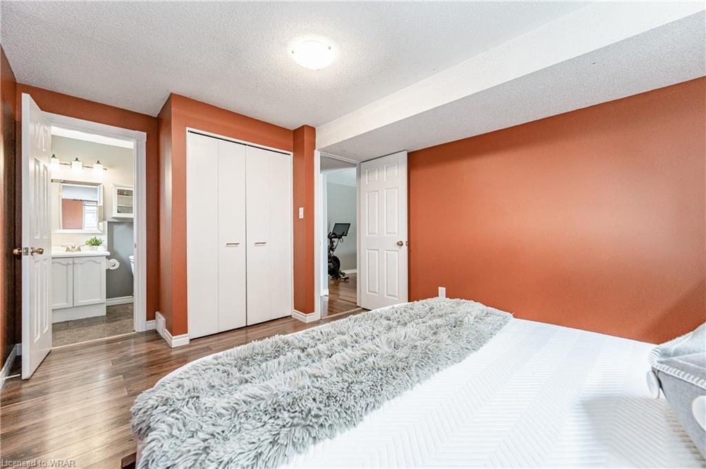 Single Family Residence sold at 80 Summerhill Crescent, Kitchener, ON, N2N 2T5 - Forest Heights - MLS: 40407383