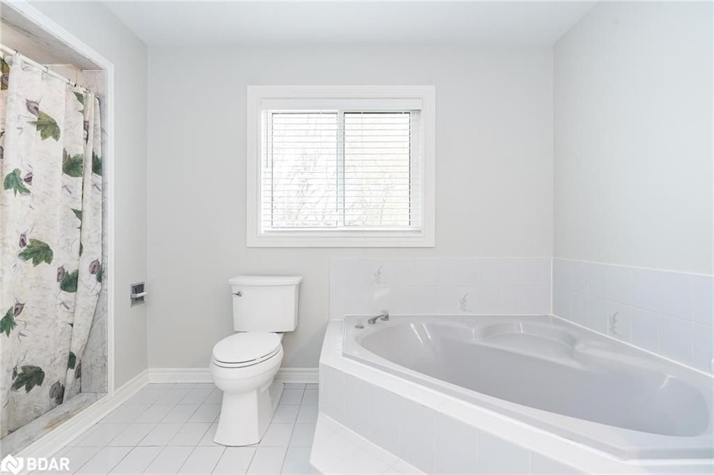 Single Family Residence sold at 41 River Ridge Road, Barrie, ON, L4N 7G2 - Innishore - MLS: 40410341