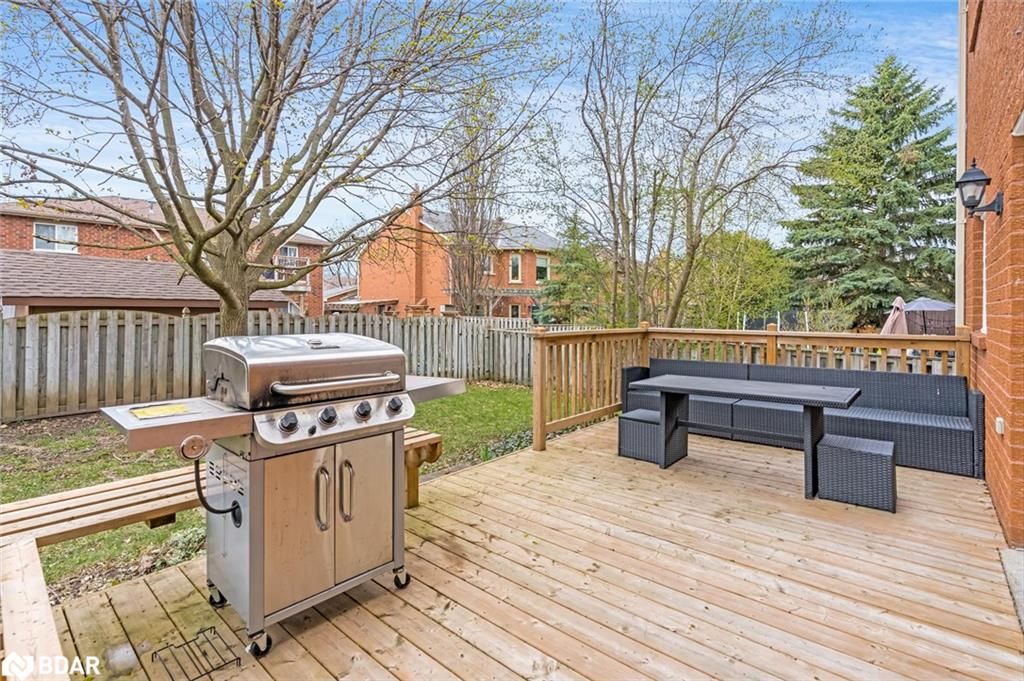 Single Family Residence sold at 41 River Ridge Road, Barrie, ON, L4N 7G2 - Innishore - MLS: 40410341