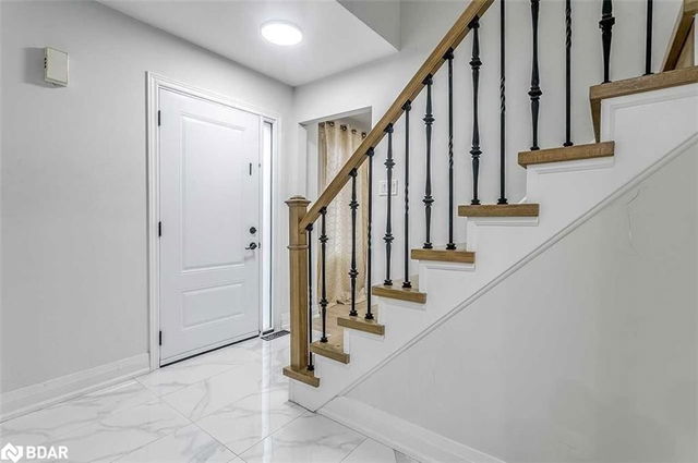 350 Hickling Trail