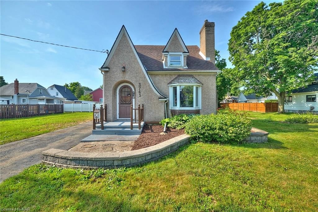 Single Family Residence sold at 3743 Dominion Road, Ridgeway, ON, L0S 1N0 - Crystal Beach / Ridgeway - MLS: 40410661