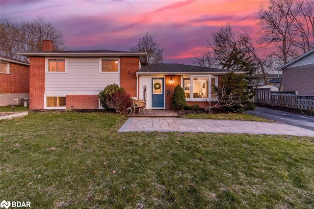18 Sandsprings Crescent