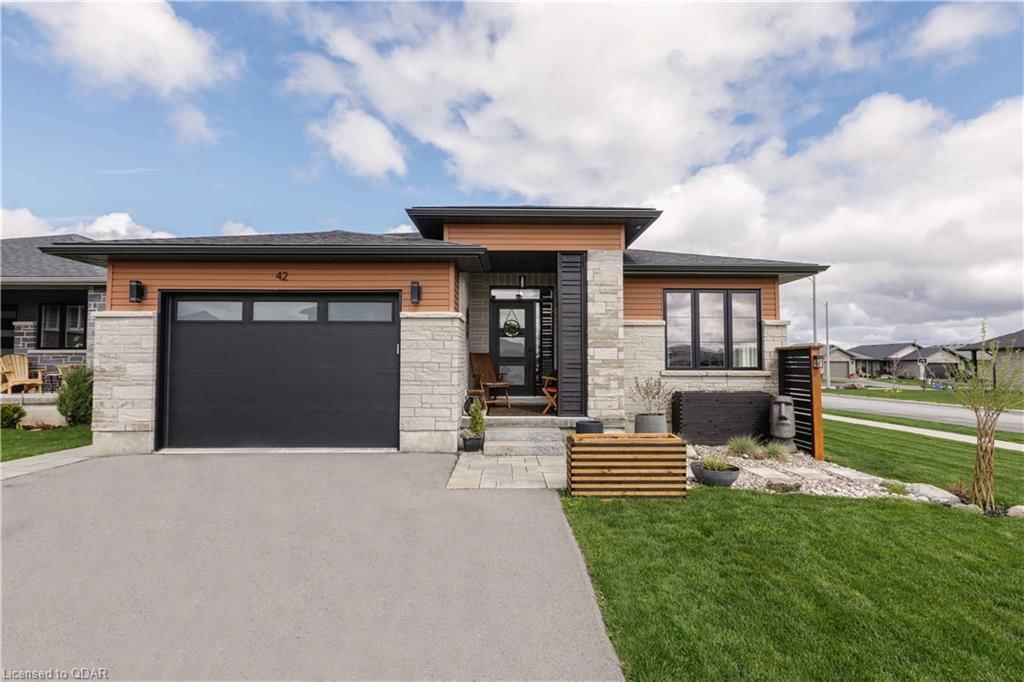 Single Family Residence sold at 42 Lehtinen Crescent, Belleville, ON, K8P 0H4 - Thurlow Ward - MLS: 40413502