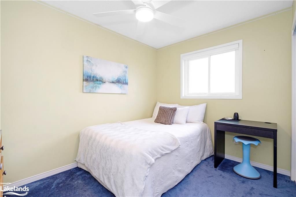 Row/Townhouse sold at 102 Bruce Crescent, Barrie, ON, L4N 8P4 - Innishore - MLS: 40414341