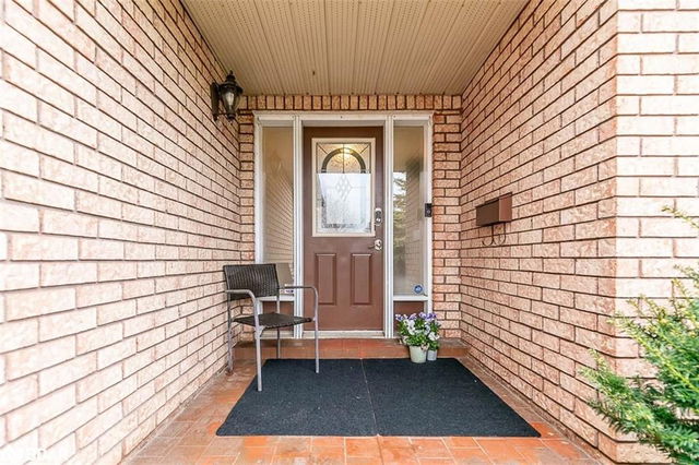 95 Chieftain Crescent