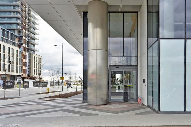 605 - 950 Portage Parkway