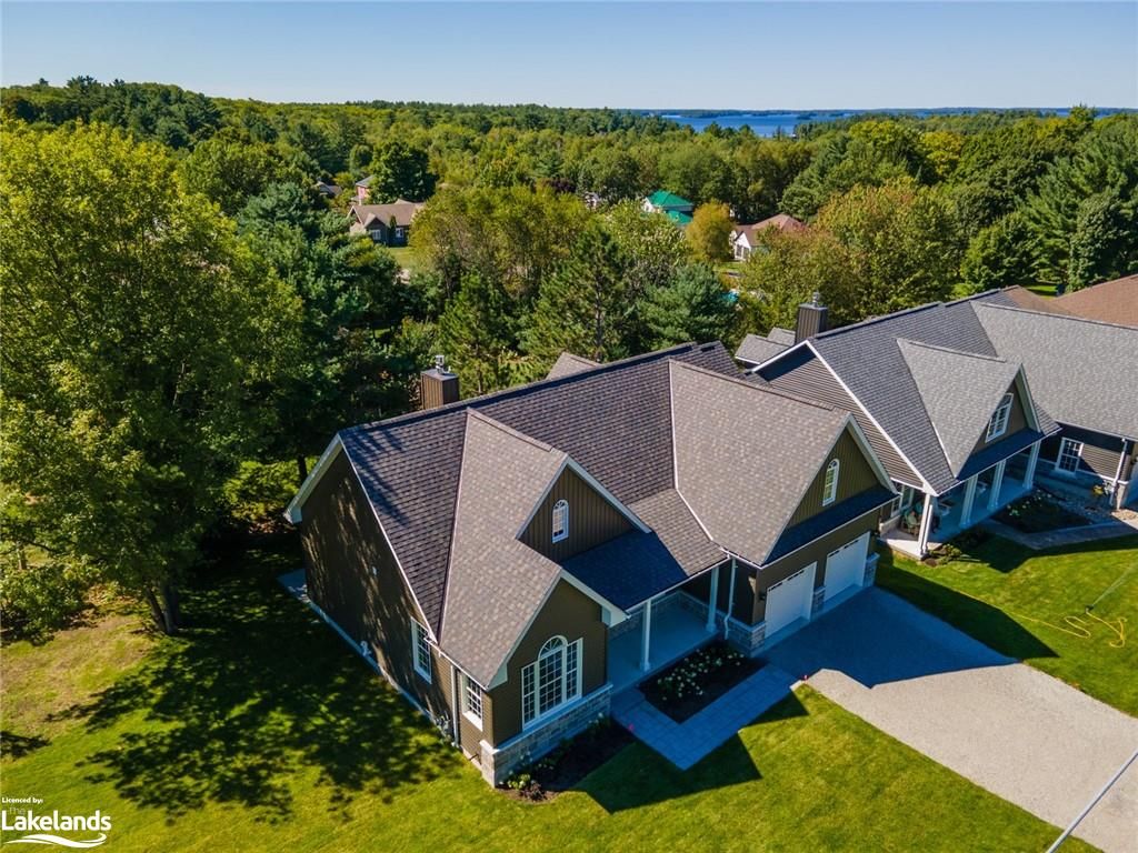 Single Family Residence sold at 959 Muskoka Beach Road, Gravenhurst, ON, P1P 1A3 - Gravenhurst - MLS: 40415782