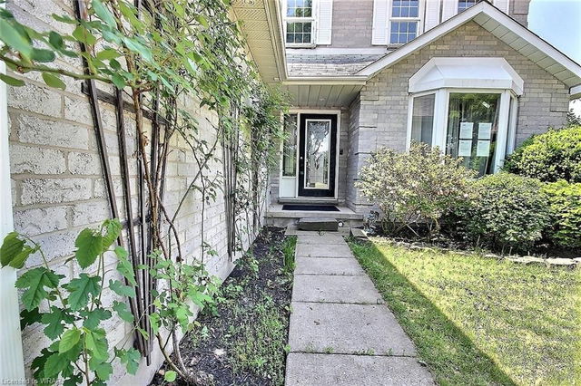 28 Legault Crescent