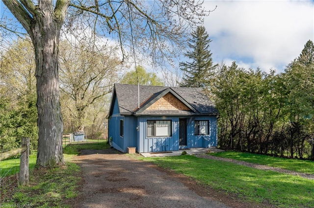 16 Maple Trail