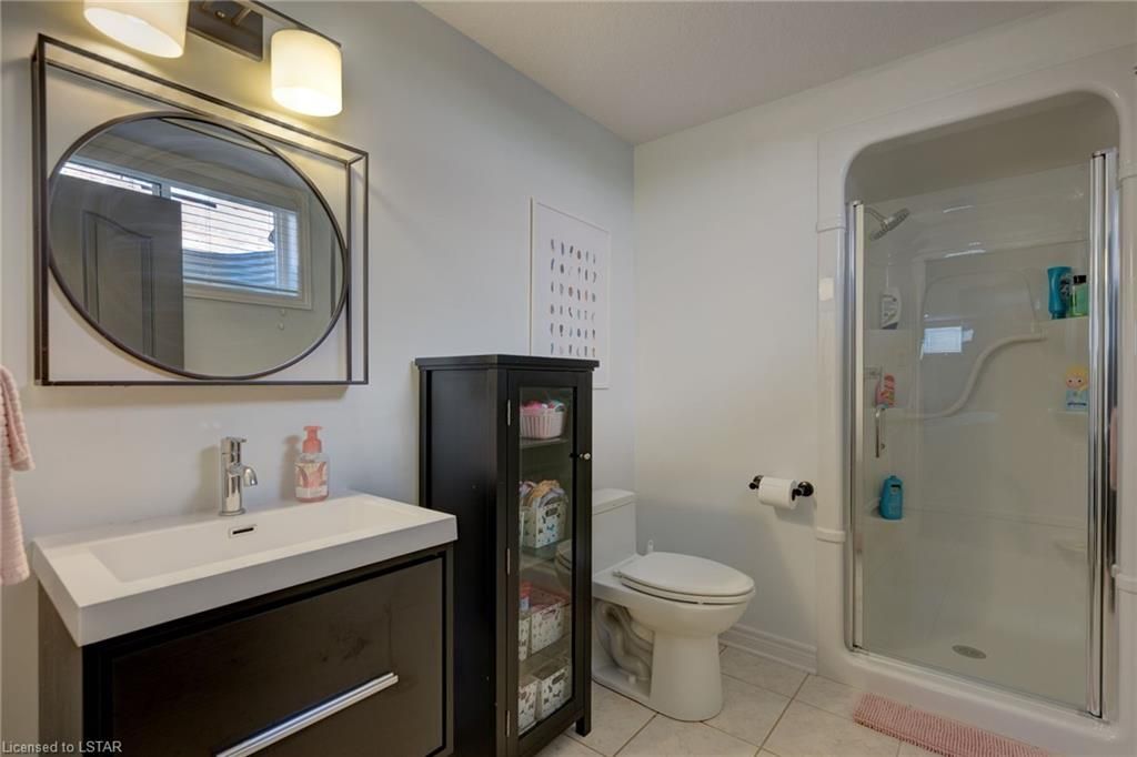 Single Family Residence sold at 292 Thorn Drive, Strathroy, ON, N7G 4E1 - Caradoc - MLS: 40419087