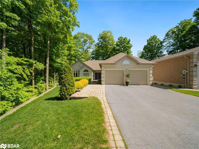 11 Hogan Court