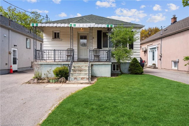 8 Culnan Avenue