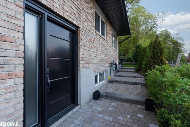 27 Berczy Street
