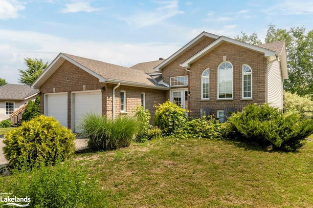 35 Mercer Crescent