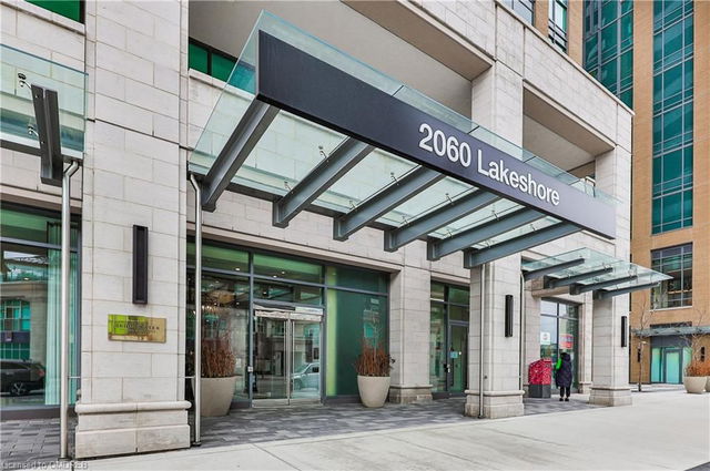 704 - 2060 Lakeshore Road