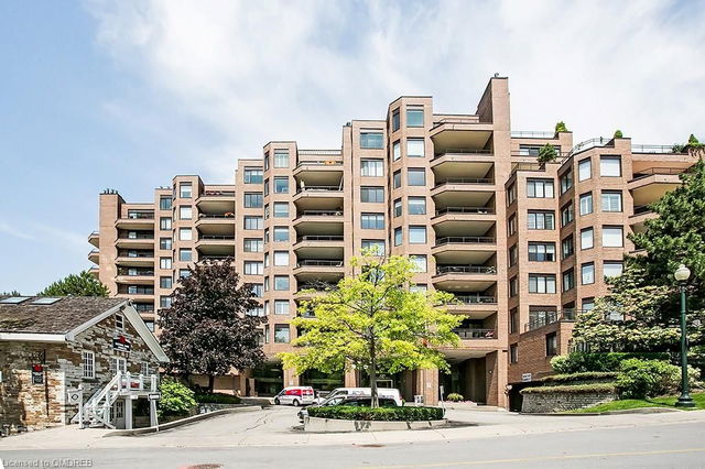 901 - 100 Lakeshore Road