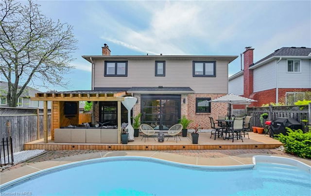 2189 Bader Crescent