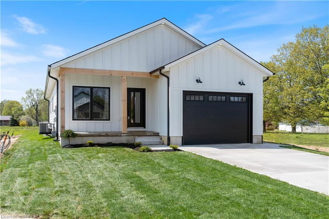 8 Macneil Court