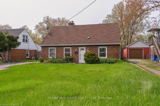2077 Leighland Road