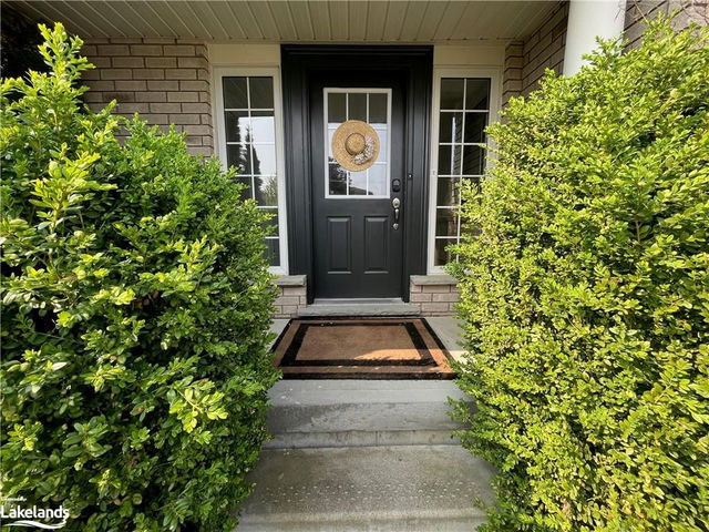 42 Georgian Meadows Drive