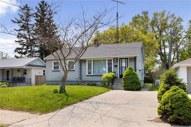 5 Churchill Avenue