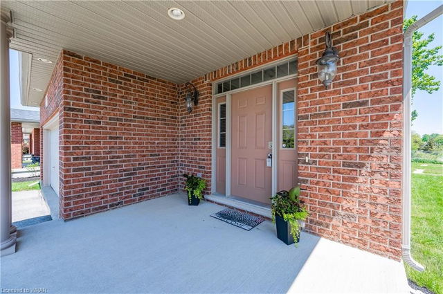 35 Snow Goose Crescent