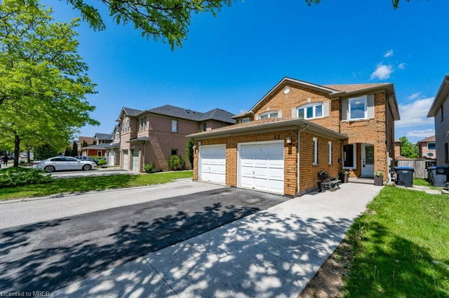49 Coachwhip Road