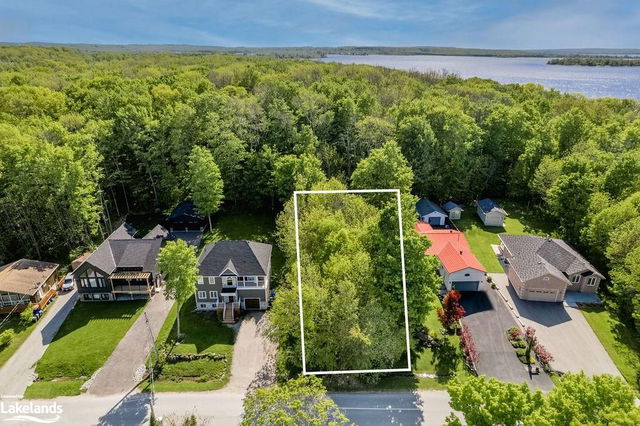 211 Robins Point Road