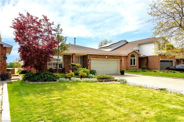243 Alderlea Avenue