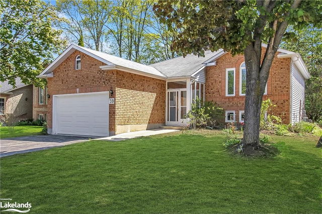 39 Timberland Crescent