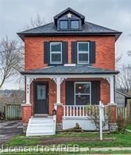 592 Coronation Boulevard