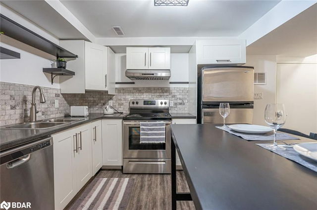 Lower Unit - 35 Heritage Court