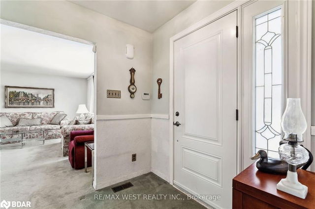 27 Roskell Crescent
